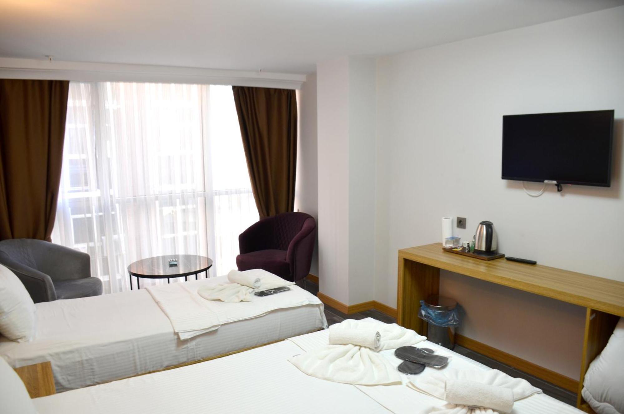 Waves Hotel Provincia di Provincia di Istanbul Esterno foto